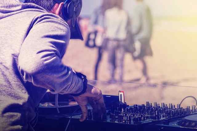 https://arlidj.psychotherapybern.com/wp-content/uploads/2017/06/inner_fest_event_01.jpg
